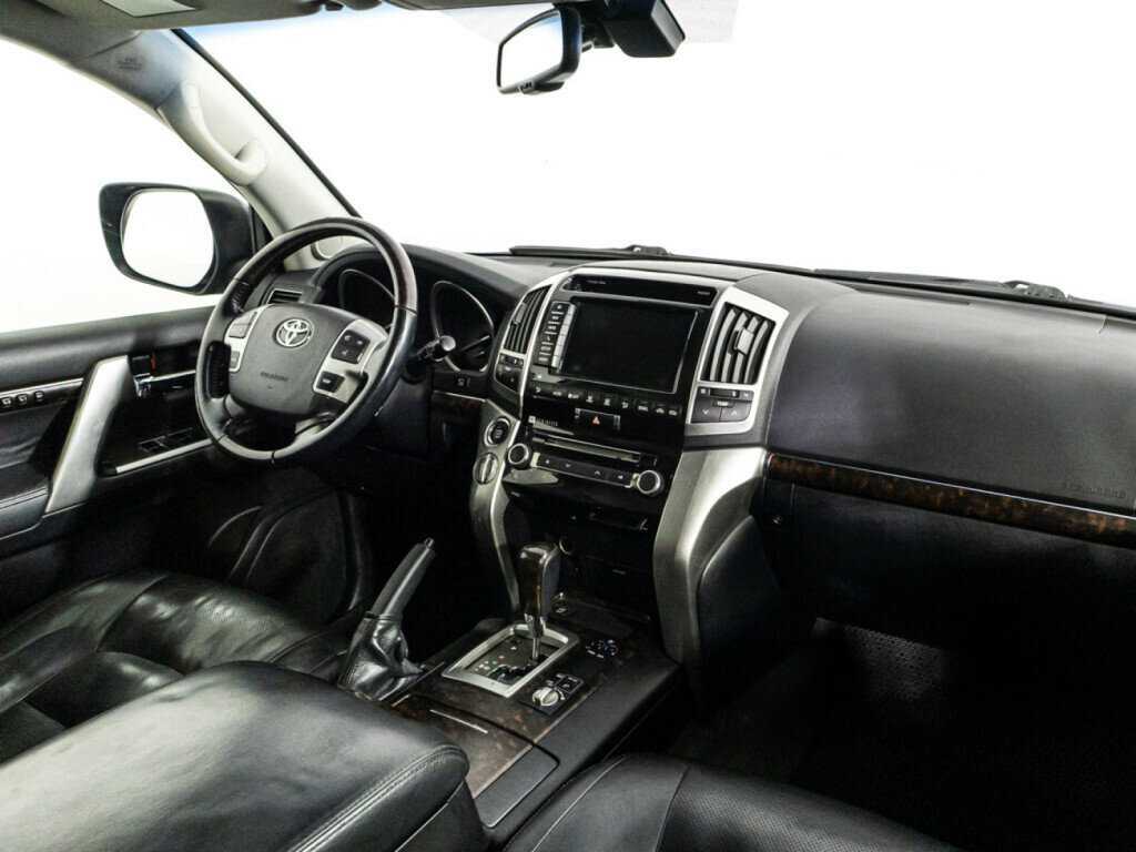 Toyota Land Cruiser 2014 года с пробегом. Фото: #6