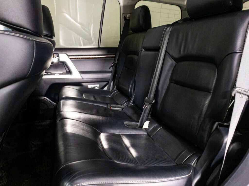 Toyota Land Cruiser 2014 года с пробегом. Фото: #7