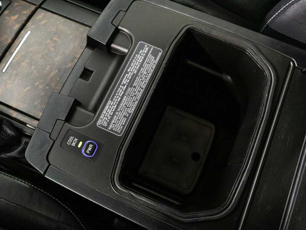 Toyota Land Cruiser 2014 года с пробегом. Фото: #19