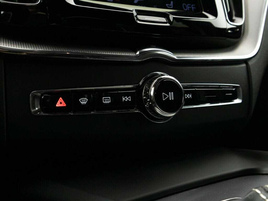 Volvo XC60 2018 года с пробегом. Фото: #21