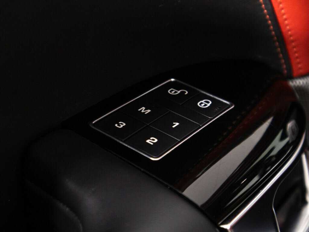 Land Rover Range Rover Sport 2018 года с пробегом. Фото: #19