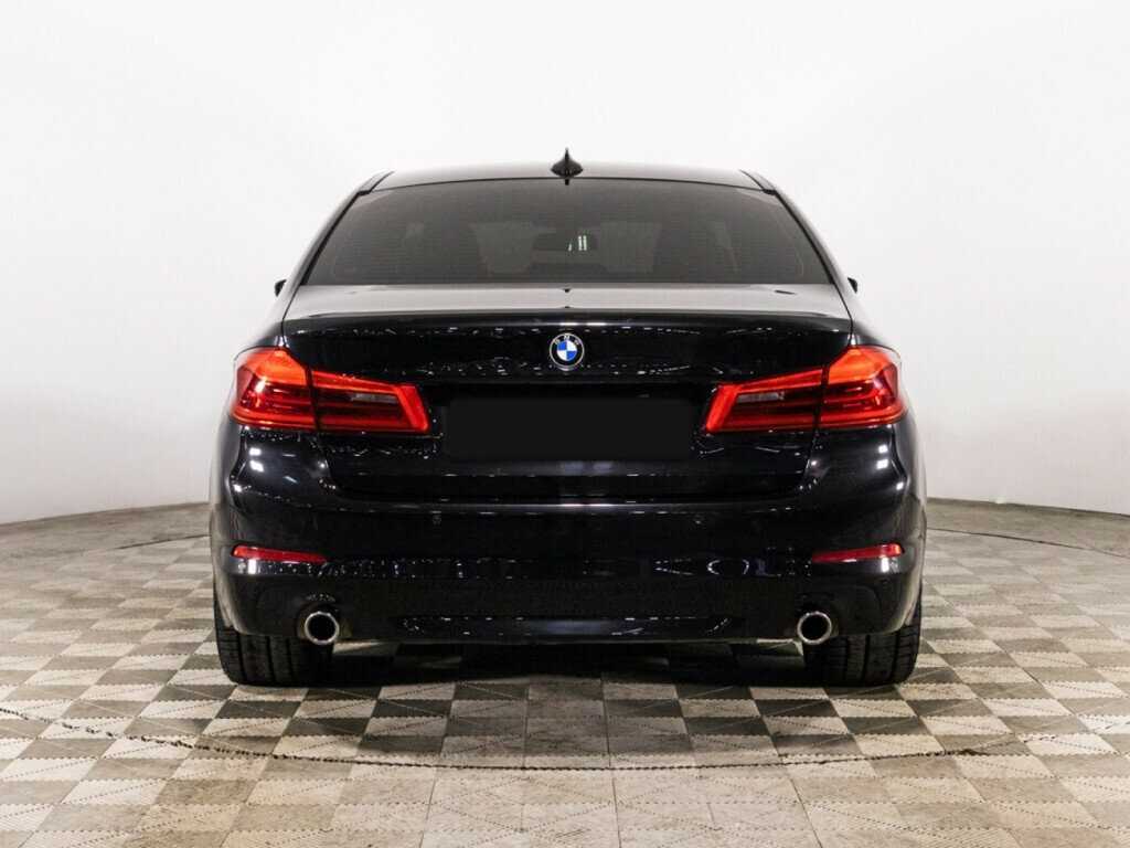 BMW 5 серии 2018 года с пробегом. Фото: #5