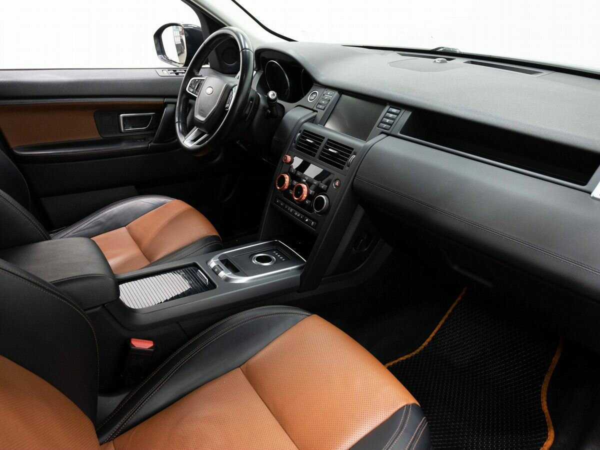 Land Rover Discovery Sport 2015 года с пробегом. Фото: #11