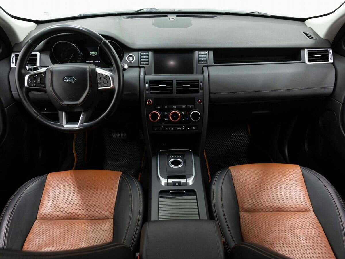 Land Rover Discovery Sport 2015 года с пробегом. Фото: #13
