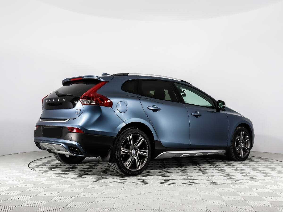 Volvo V40 Cross Country 2013 года с пробегом. Фото: #3