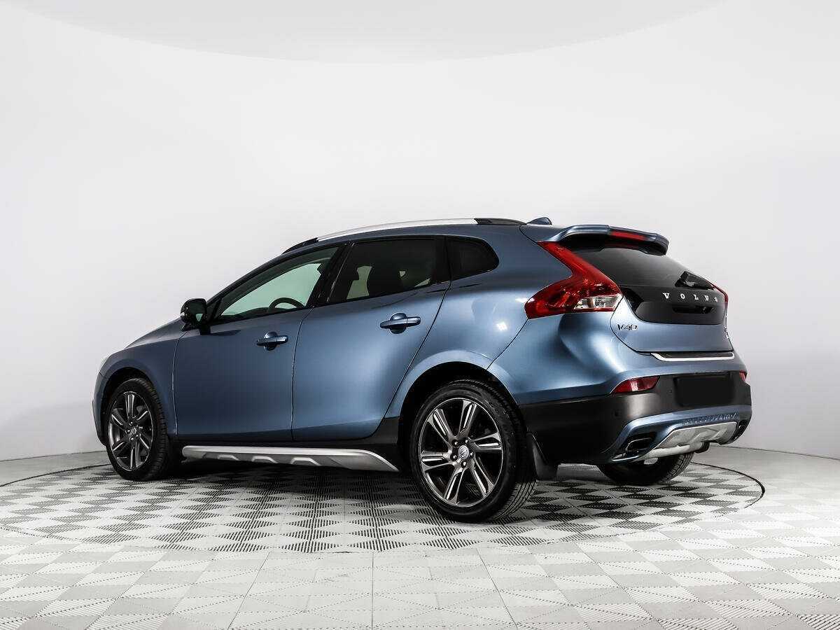 Volvo V40 Cross Country 2013 года с пробегом. Фото: #4