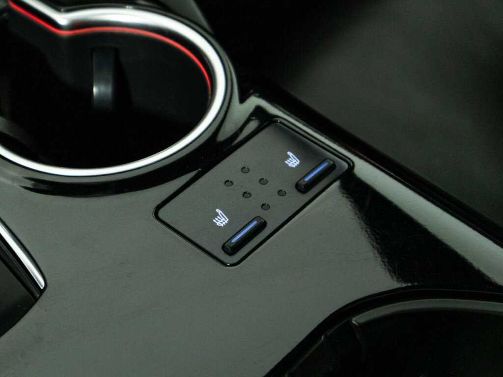 Toyota Camry 2020 года с пробегом. Фото: #17