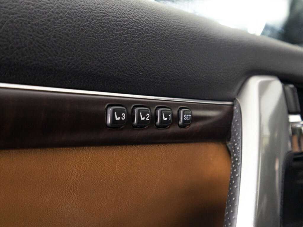 Toyota Land Cruiser 2014 года с пробегом. Фото: #15