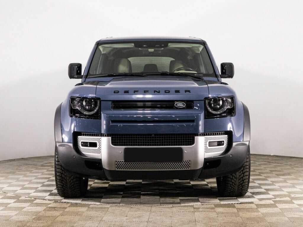 Land Rover Defender 2021 года с пробегом. Фото: #1