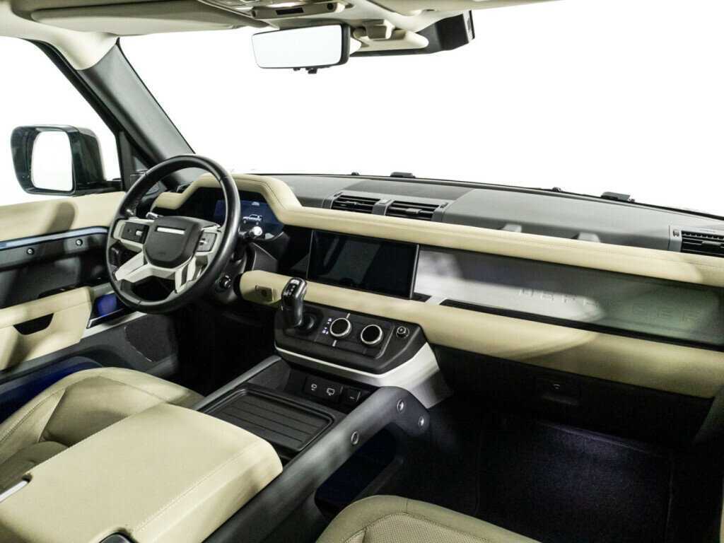 Land Rover Defender 2021 года с пробегом. Фото: #6