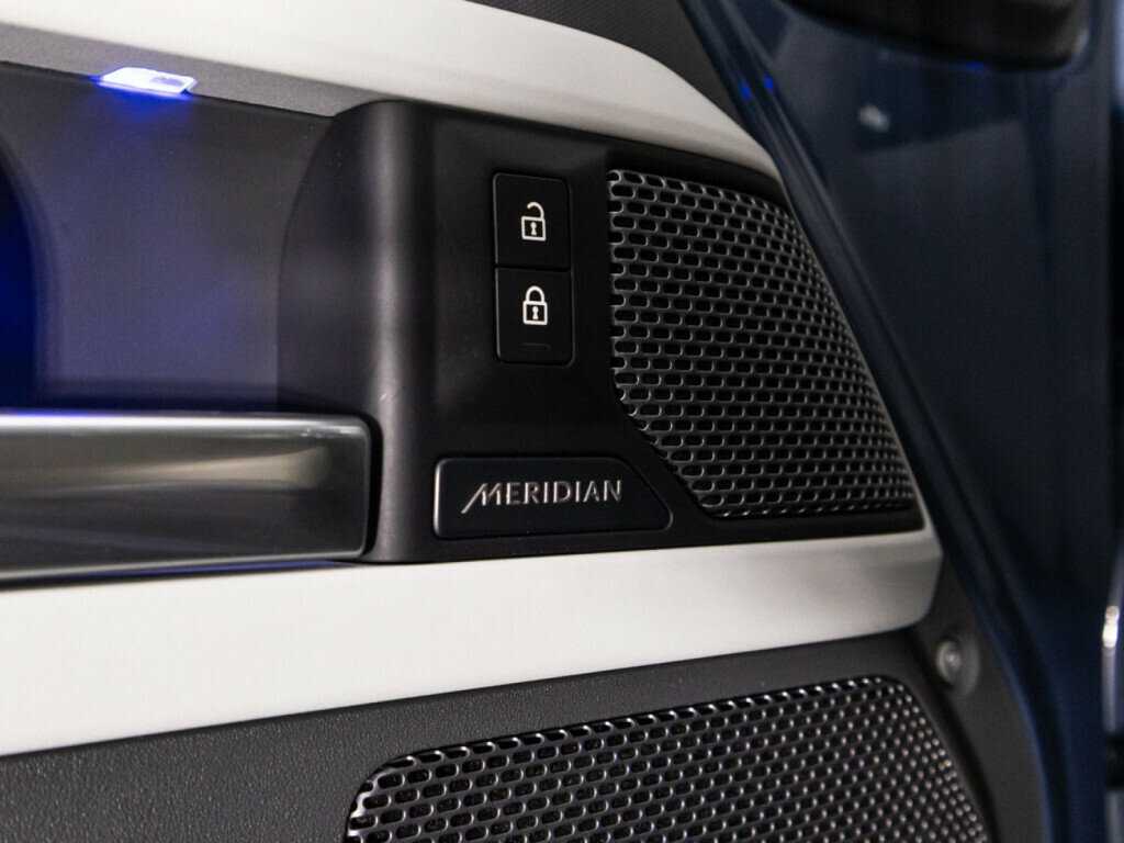 Land Rover Defender 2021 года с пробегом. Фото: #19