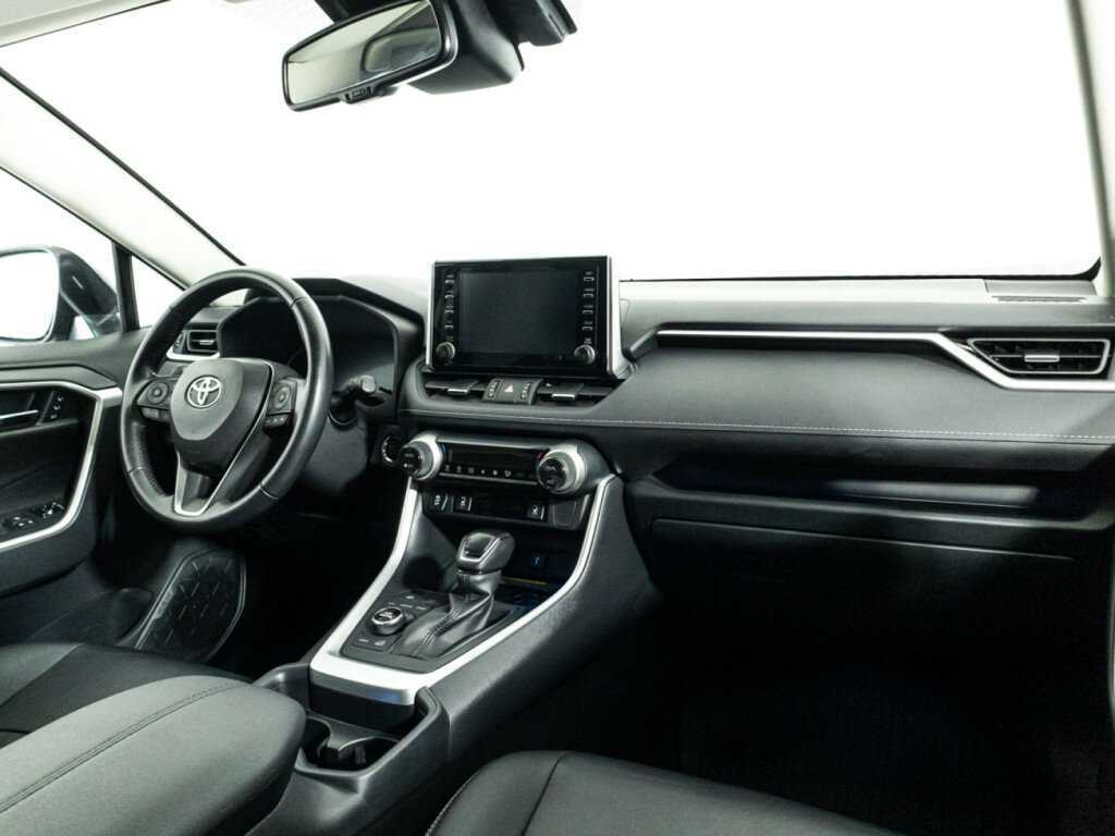 Toyota RAV4 2022 года с пробегом. Фото: #8