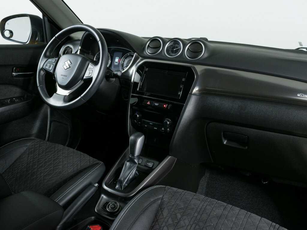 Suzuki Vitara 2019 года с пробегом. Фото: #7