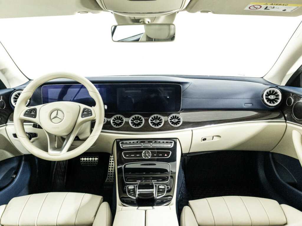Mercedes-Benz E-Класс 2017 года с пробегом. Фото: #12