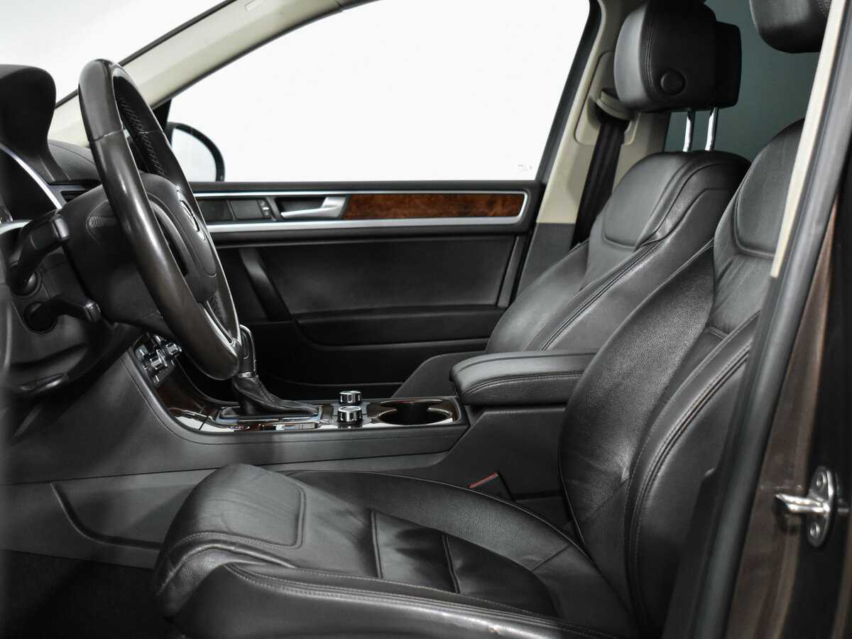 Volkswagen Touareg 2013 года с пробегом. Фото: #12