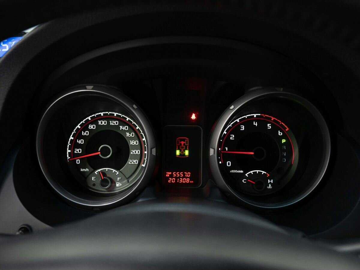 Mitsubishi Pajero 2013 года с пробегом. Фото: #16