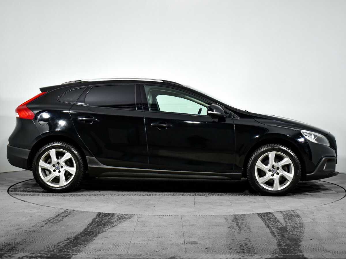 Volvo V40 2014 года с пробегом. Фото: #3