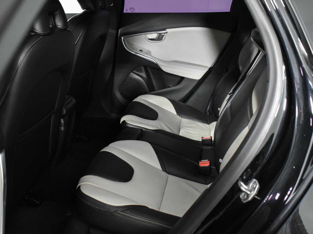 Volvo V40 2014 года с пробегом. Фото: #12