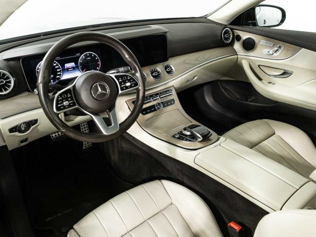 Mercedes-Benz E-Класс 2020 года с пробегом. Фото: #10