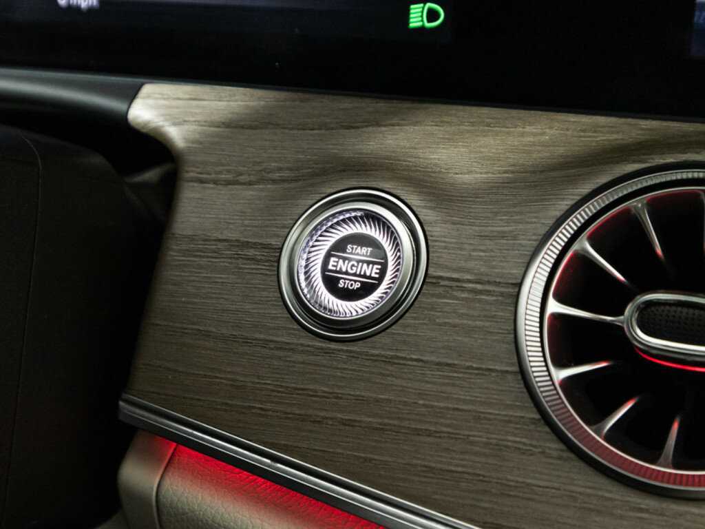 Mercedes-Benz E-Класс 2020 года с пробегом. Фото: #20