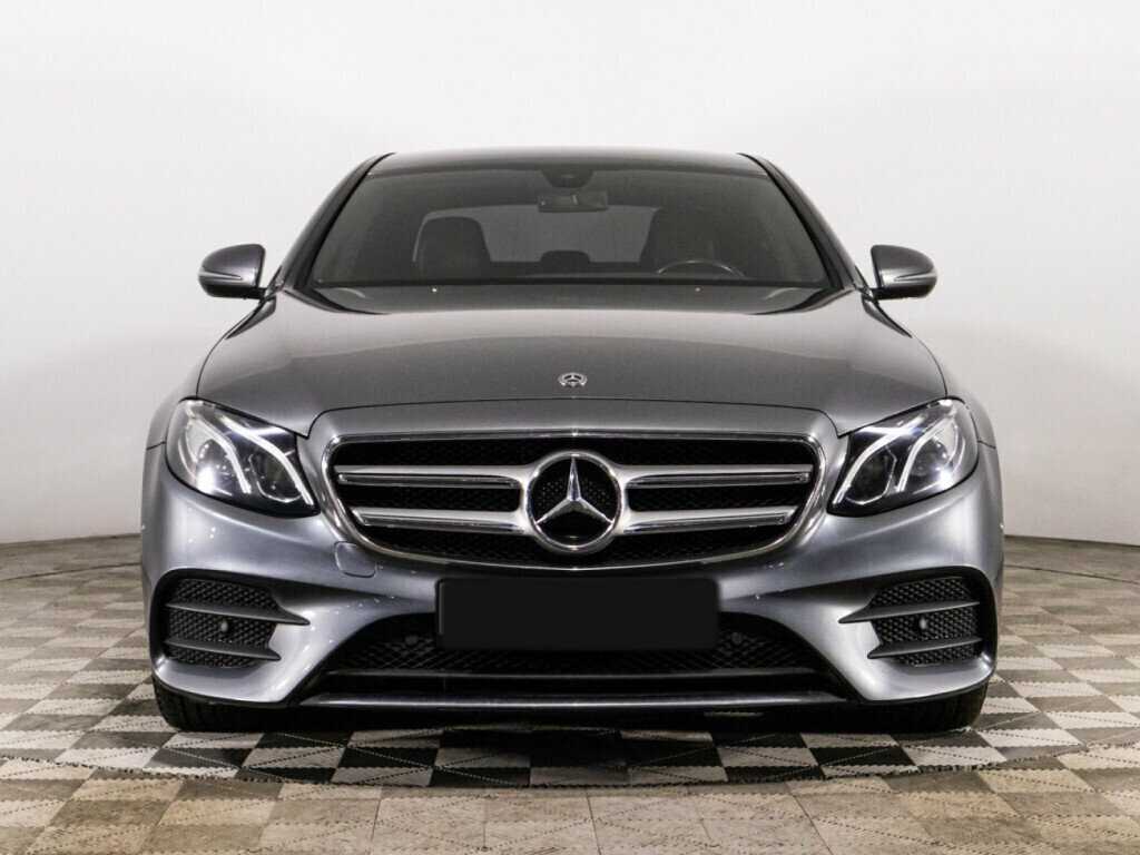 Mercedes-Benz E-Класс 2019 года с пробегом. Фото: #1