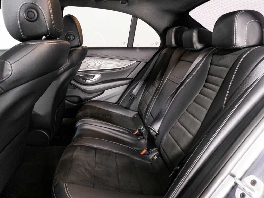 Mercedes-Benz E-Класс 2019 года с пробегом. Фото: #7