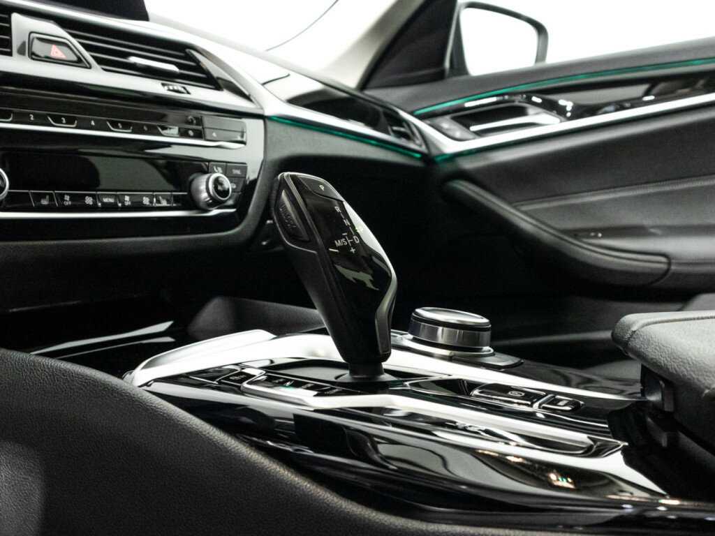 BMW 5 серии 2020 года с пробегом. Фото: #17