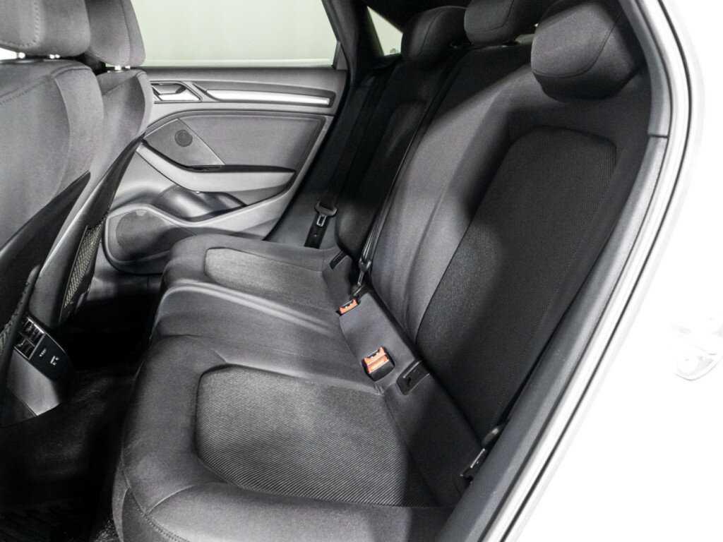 Audi A3 2019 года с пробегом. Фото: #9