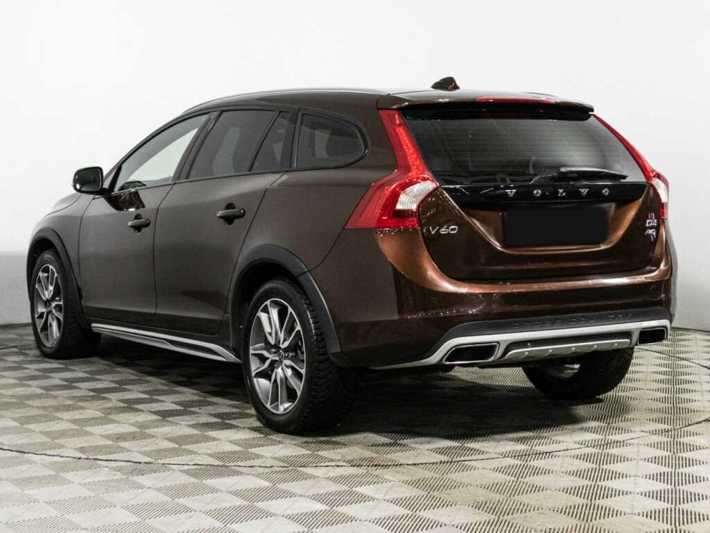 Volvo V60 Cross Country 2016 года с пробегом. Фото: #6