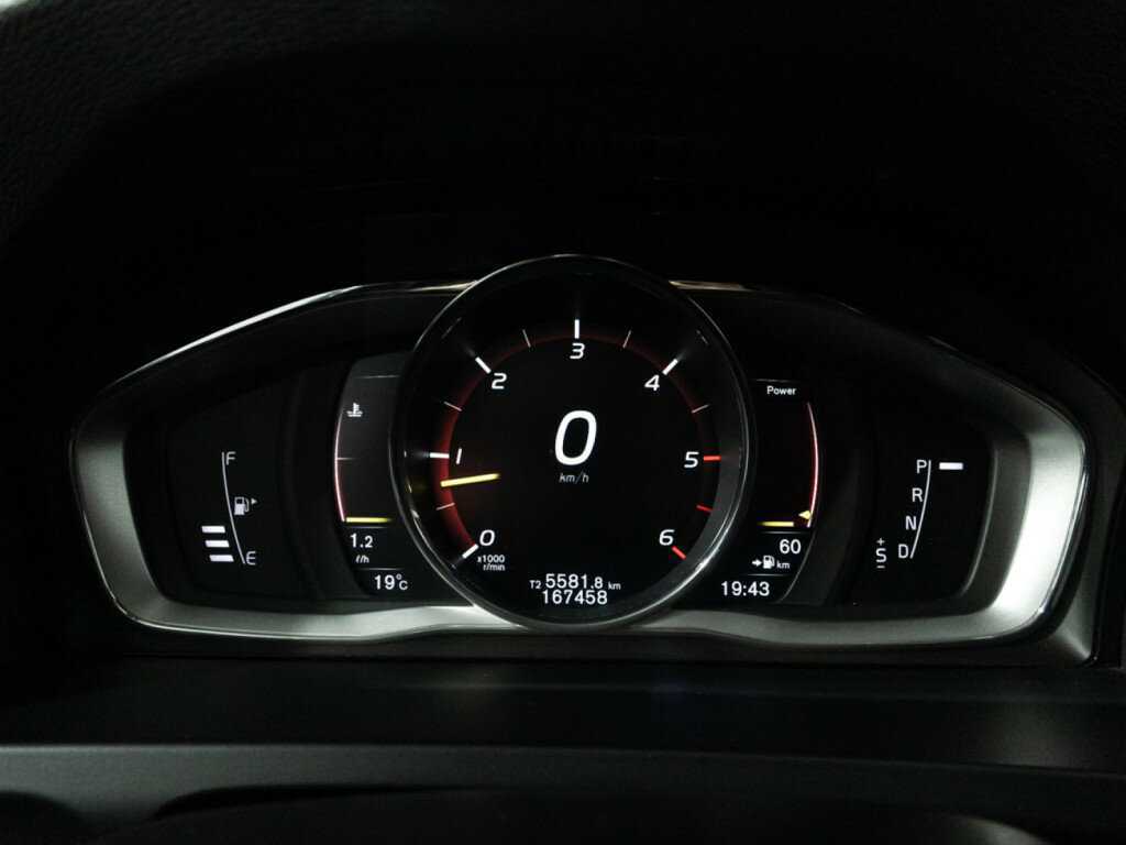 Volvo V60 Cross Country 2016 года с пробегом. Фото: #11