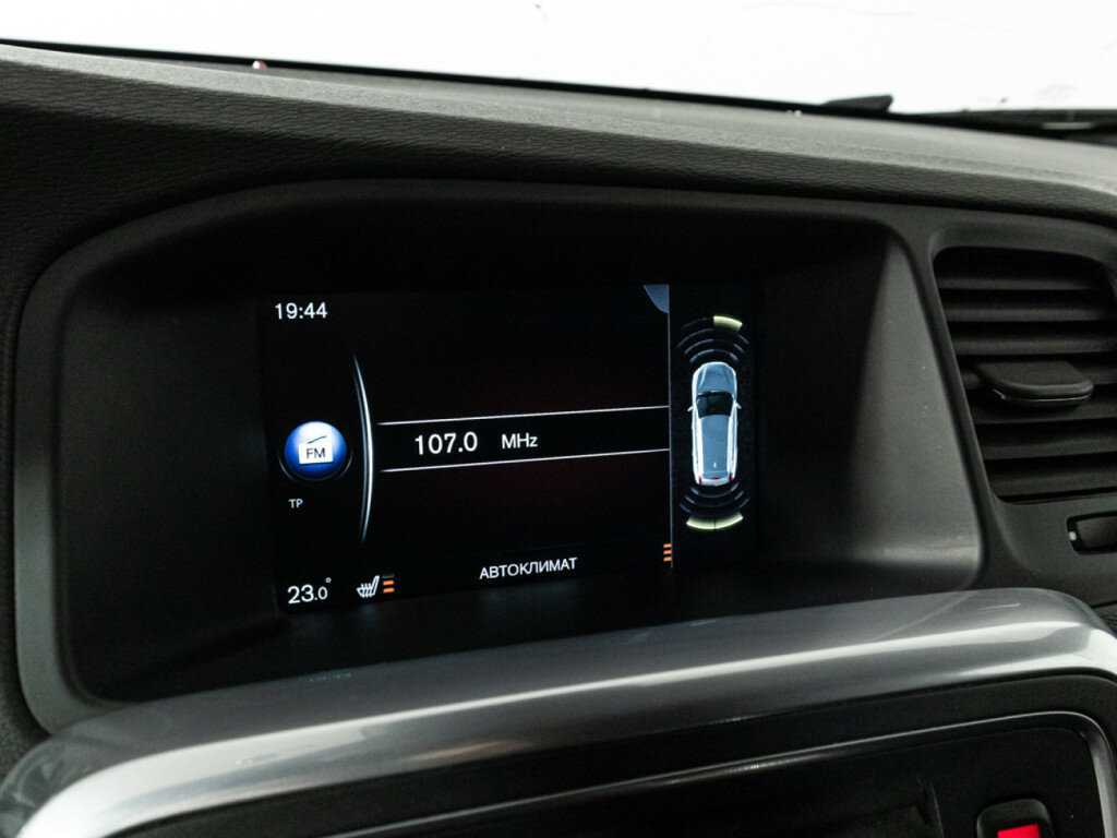 Volvo V60 Cross Country 2016 года с пробегом. Фото: #15