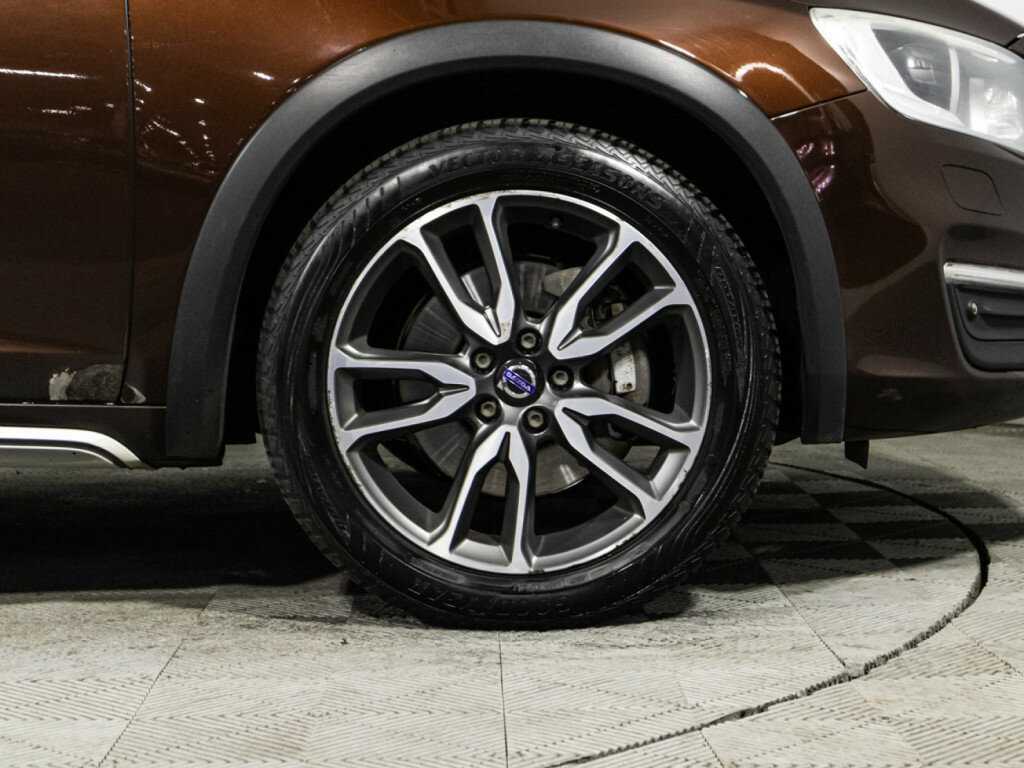 Volvo V60 Cross Country 2016 года с пробегом. Фото: #20