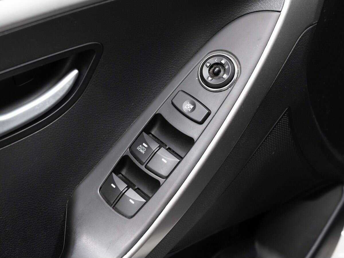 Б/У Хендай ай30 2013 года. Фото: #14