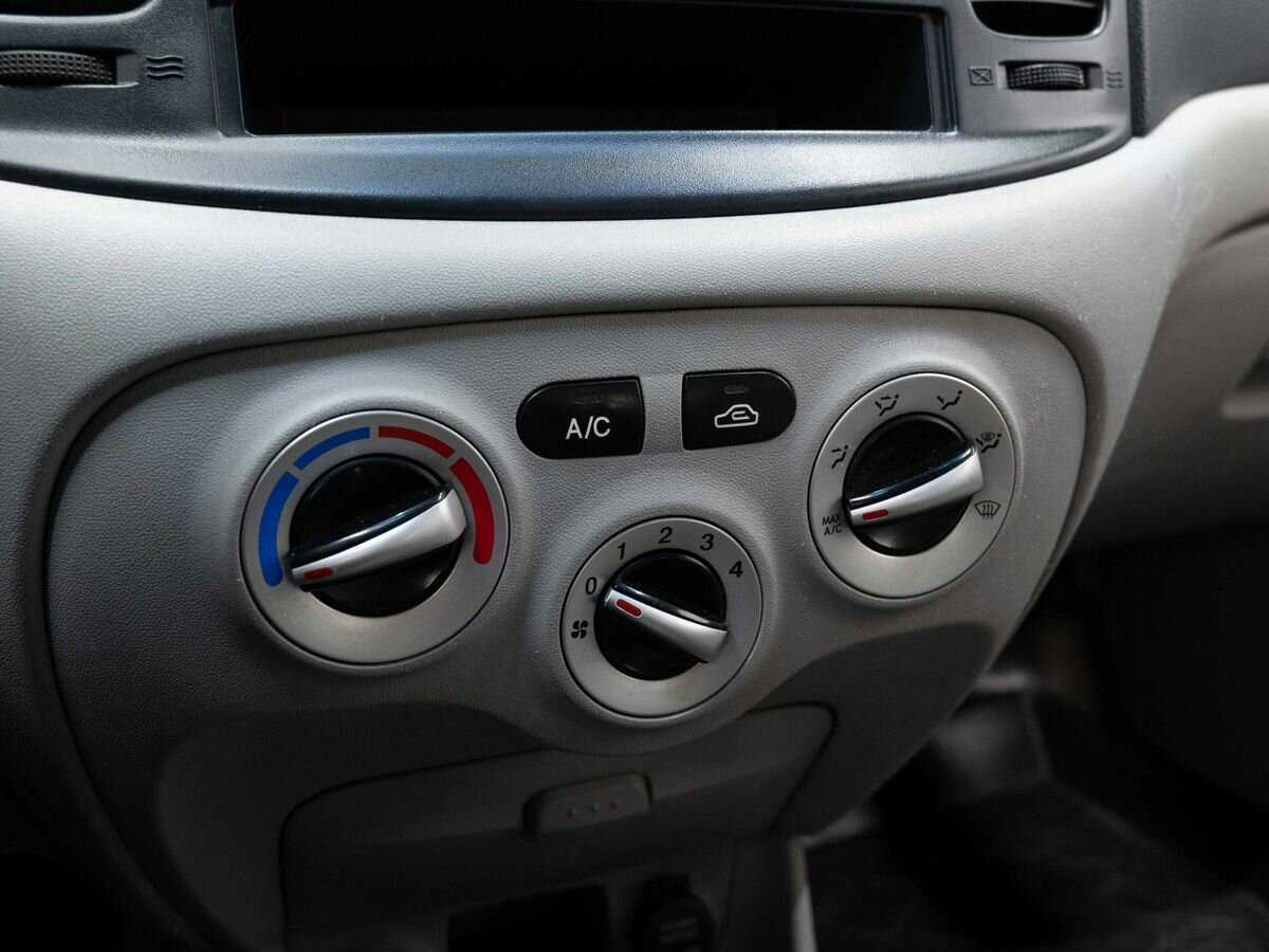 Hyundai Verna 2006 года с пробегом. Фото: #16