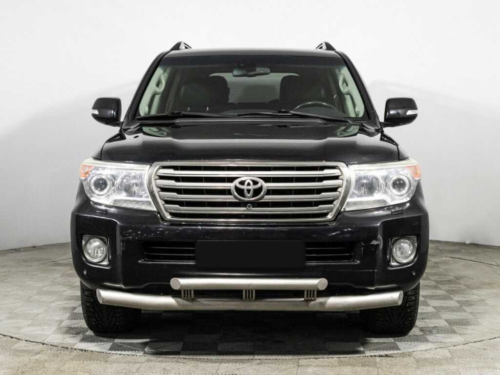Toyota Land Cruiser 2013 года с пробегом. Фото: #1