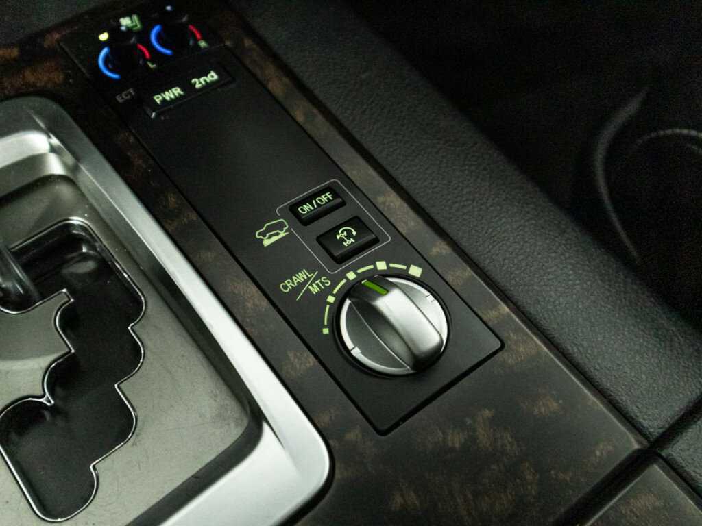 Toyota Land Cruiser 2013 года с пробегом. Фото: #21