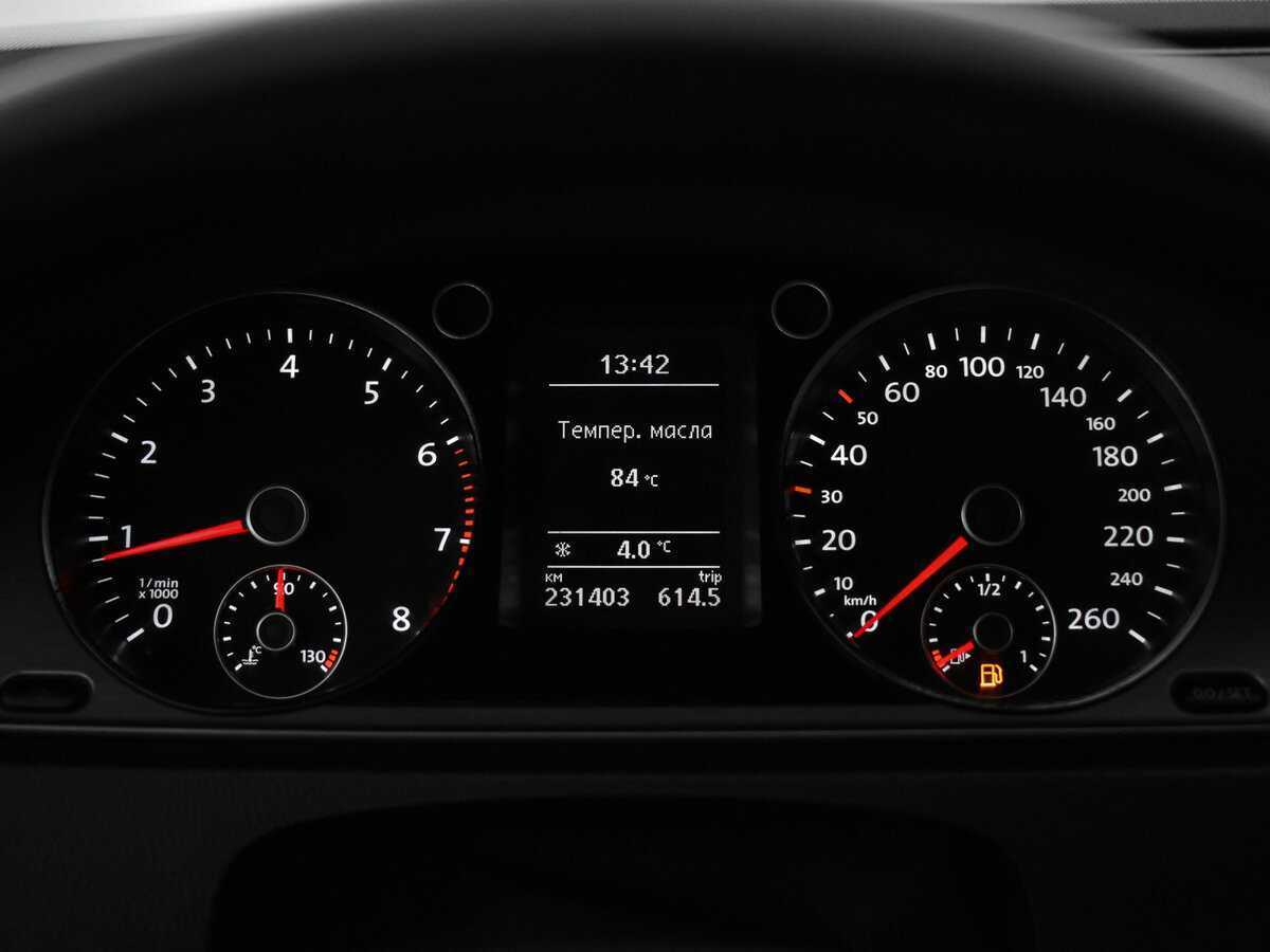 Volkswagen Passat 2011 года с пробегом. Фото: #19