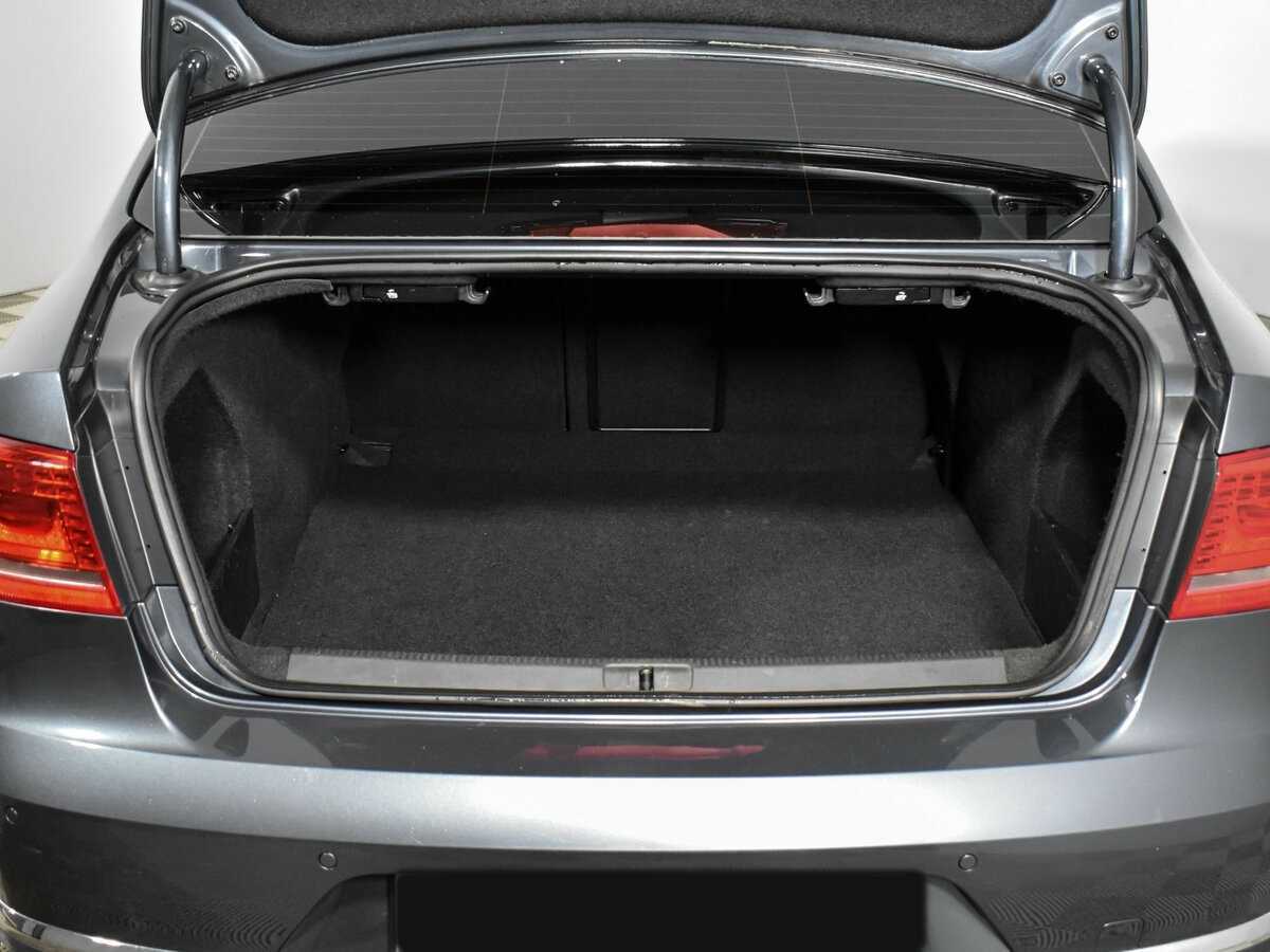 Volkswagen Passat 2011 года с пробегом. Фото: #20