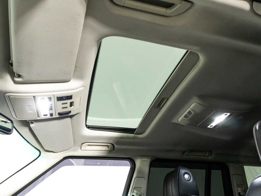 Land Rover Range Rover 2011 года с пробегом. Фото: #14