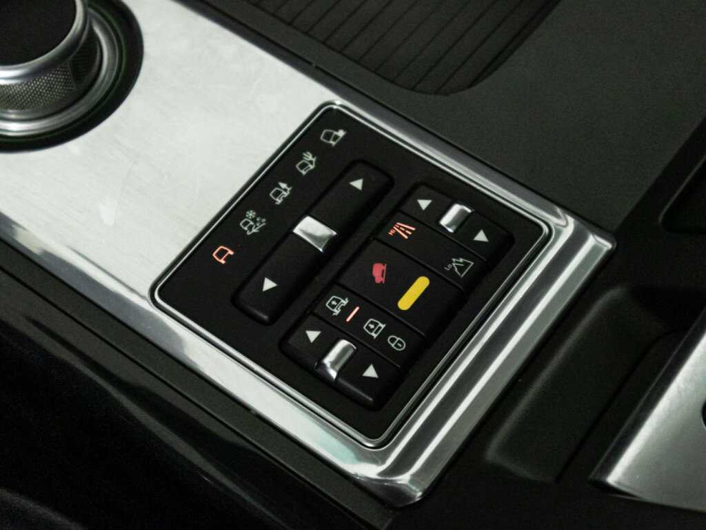 Land Rover Range Rover 2011 года с пробегом. Фото: #18