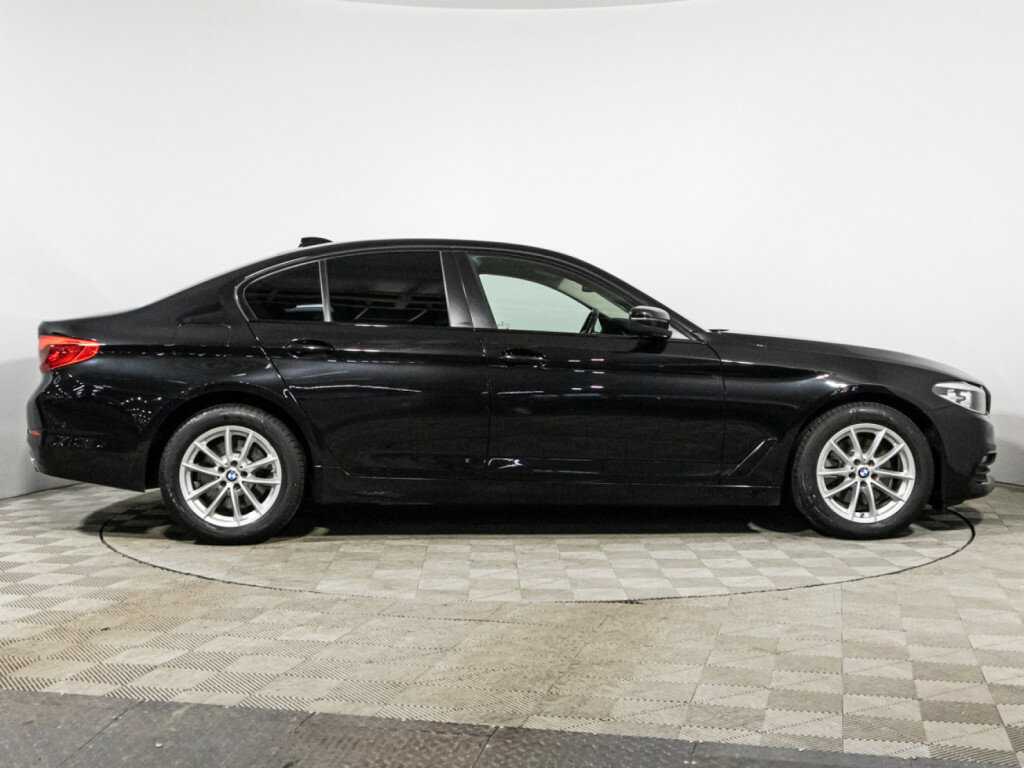 BMW 5 серии 2020 года с пробегом. Фото: #3