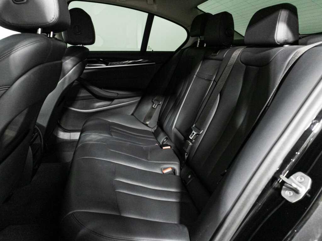 BMW 5 серии 2020 года с пробегом. Фото: #9