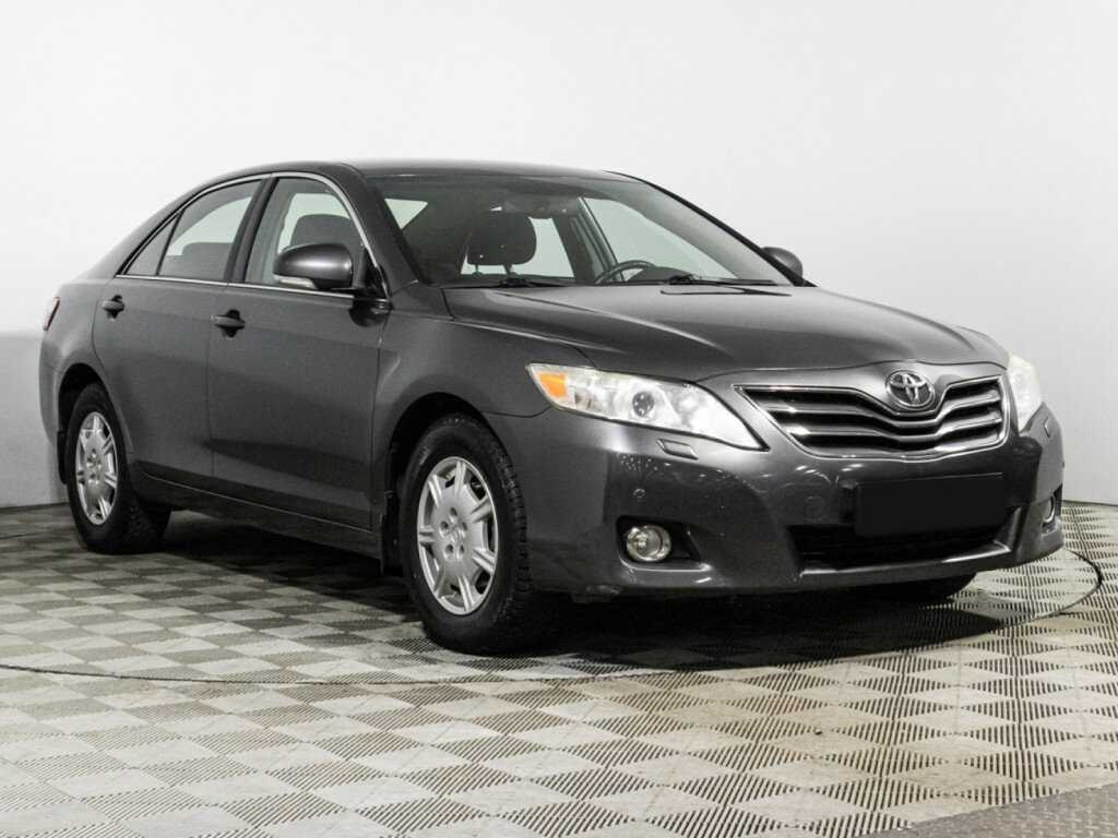 Toyota Camry 2010 года с пробегом. Фото: #2