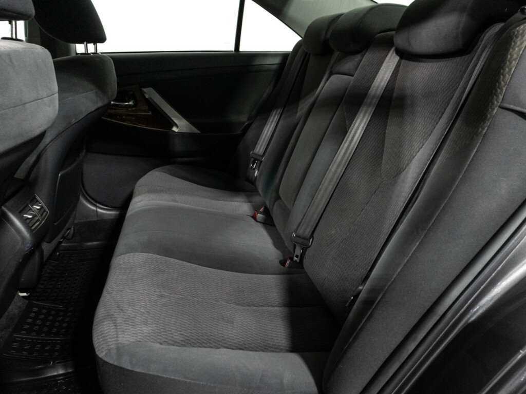 Toyota Camry 2010 года с пробегом. Фото: #9