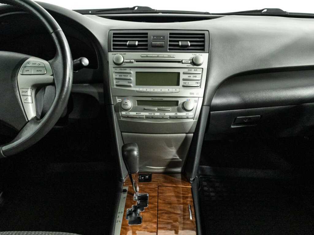 Toyota Camry 2010 года с пробегом. Фото: #13