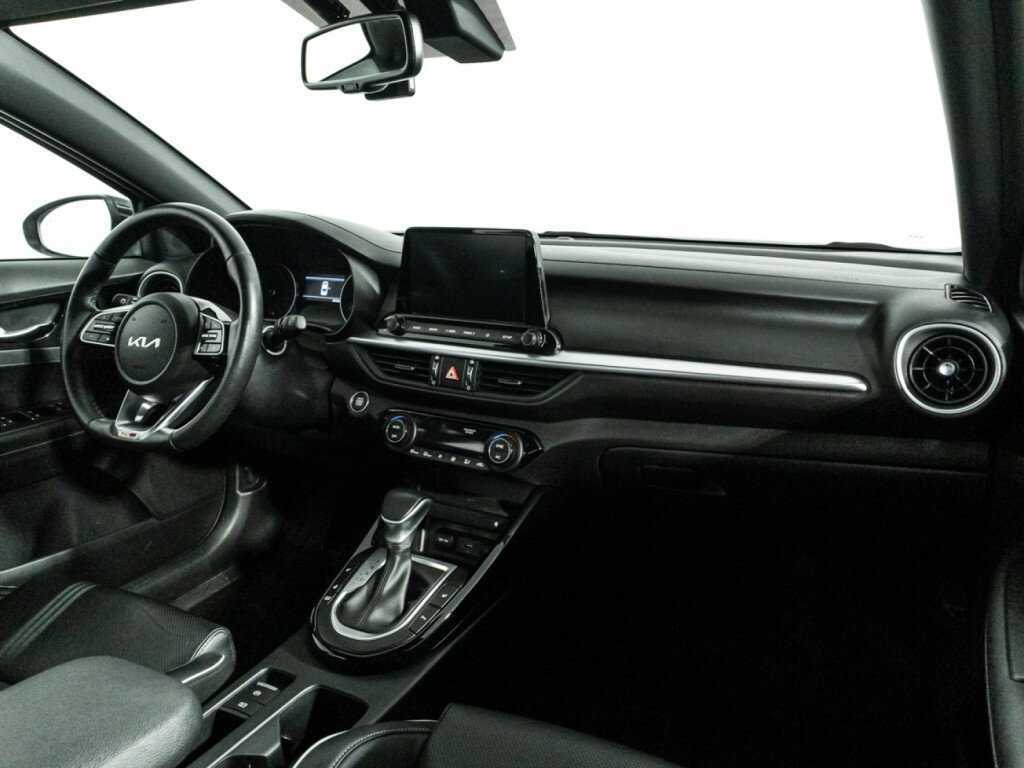 Kia Cerato 2022 года с пробегом. Фото: #9
