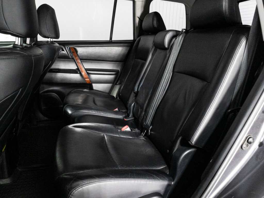 Toyota Highlander 2011 года с пробегом. Фото: #9