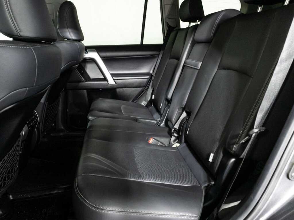 Toyota Land Cruiser Prado 2018 года с пробегом. Фото: #7