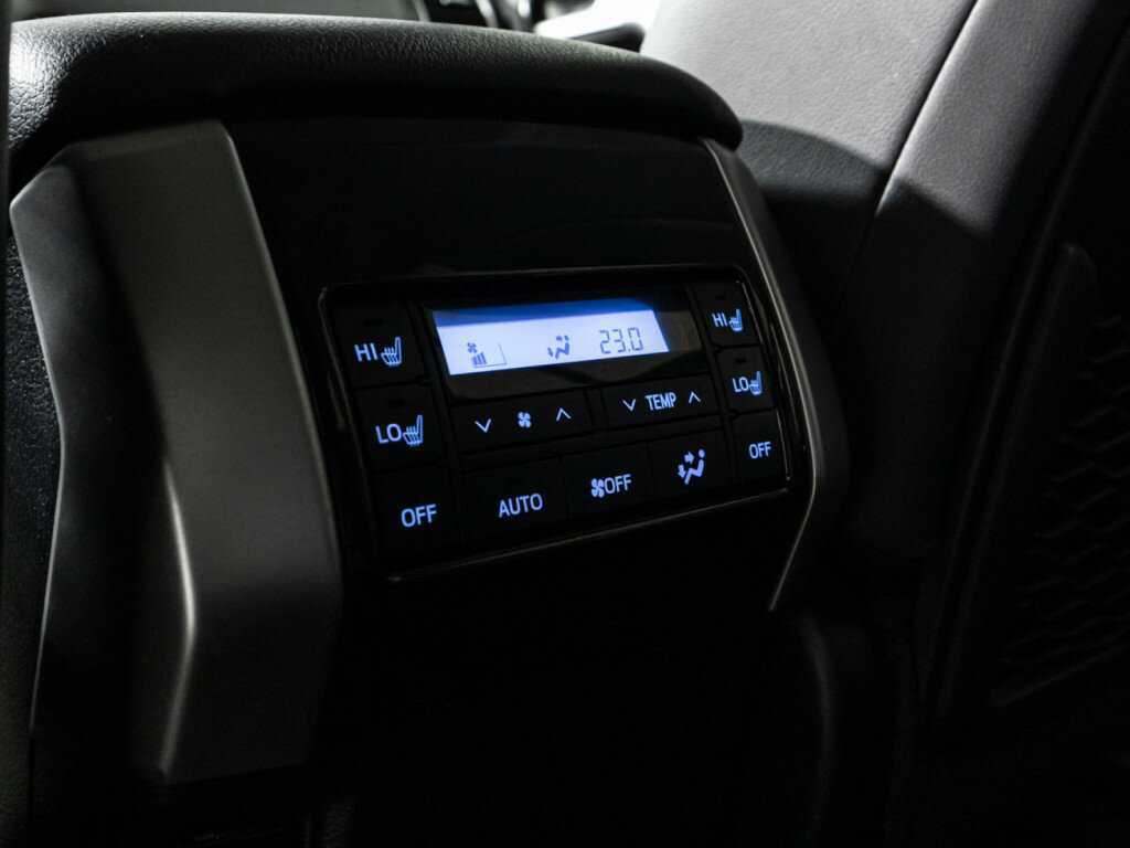 Toyota Land Cruiser Prado 2018 года с пробегом. Фото: #22