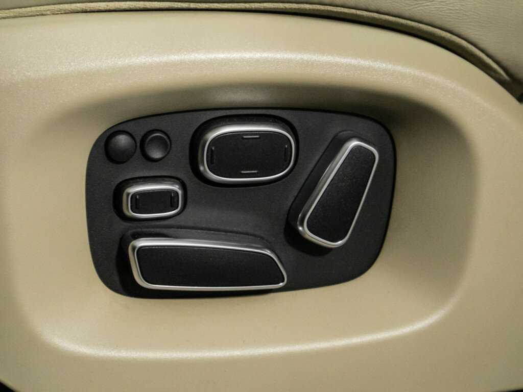 Land Rover Range Rover Sport 2015 года с пробегом. Фото: #17